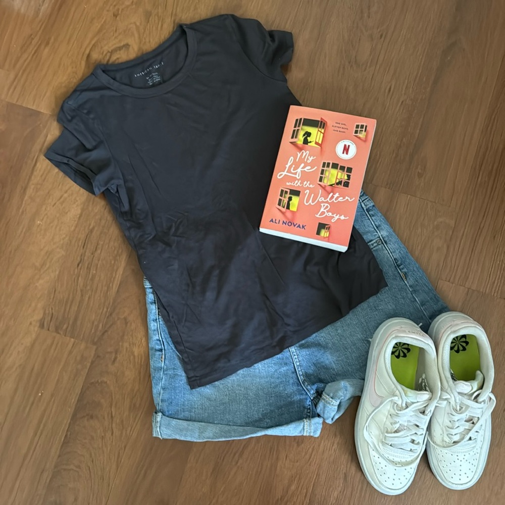 American Eagle Dark Gray T Shirt